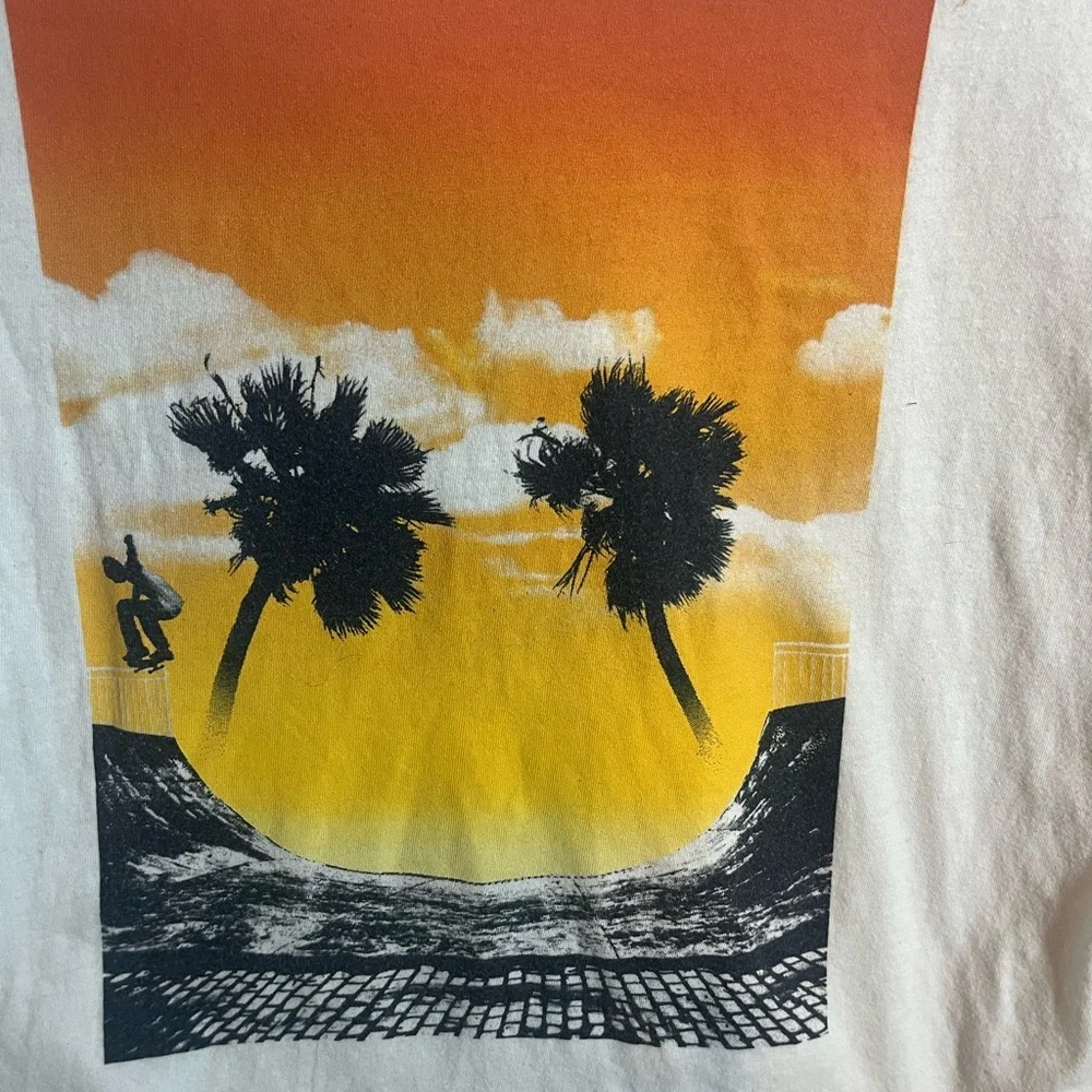 Old‎ Navy Classic White Tee